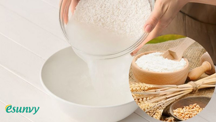 4. Cách rửa mặt bằng nước vo gạo và bột mì 1
